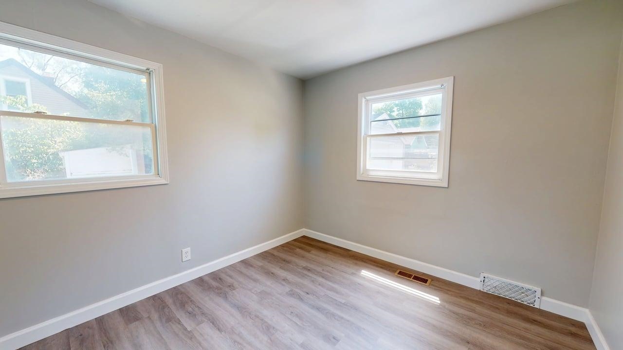 104 Bradley Property Photo 24