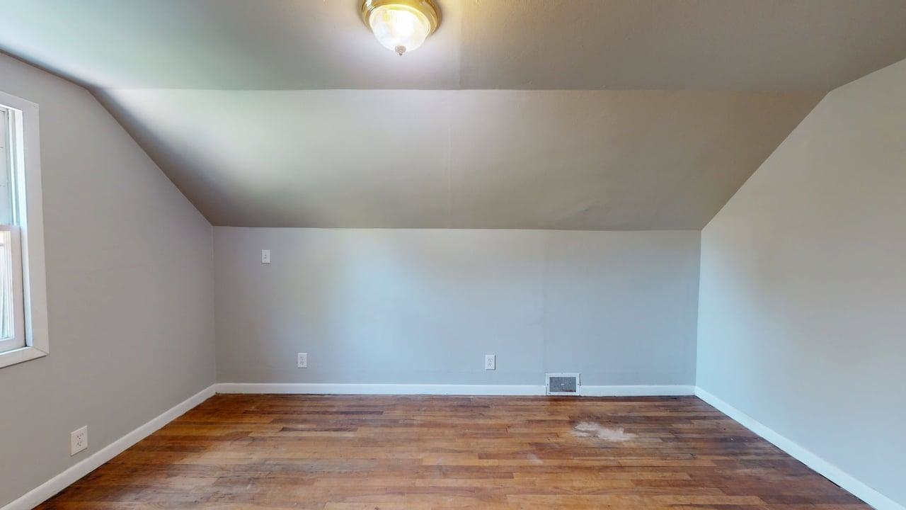 104 Bradley Property Photo 27