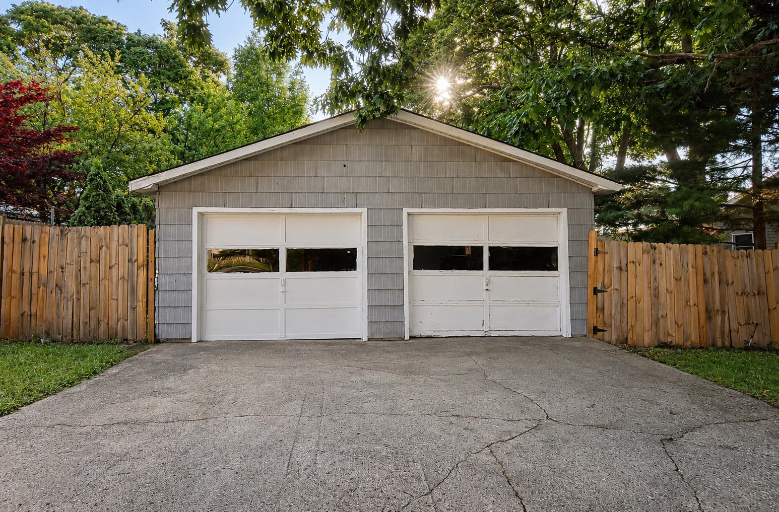 00 Melitzer Street
