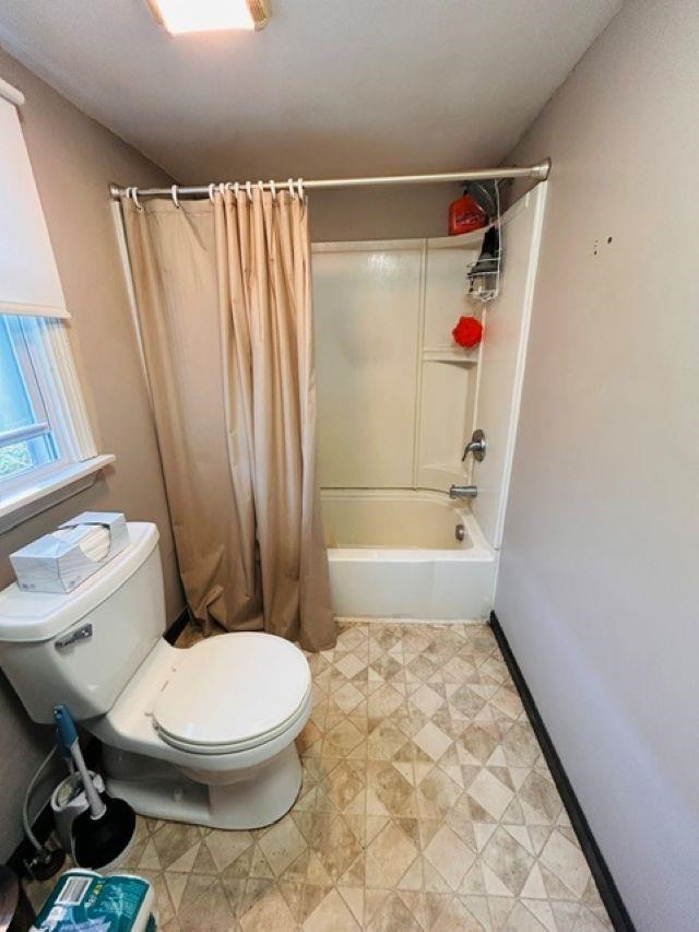 535 N Midland Street Property Photo 18