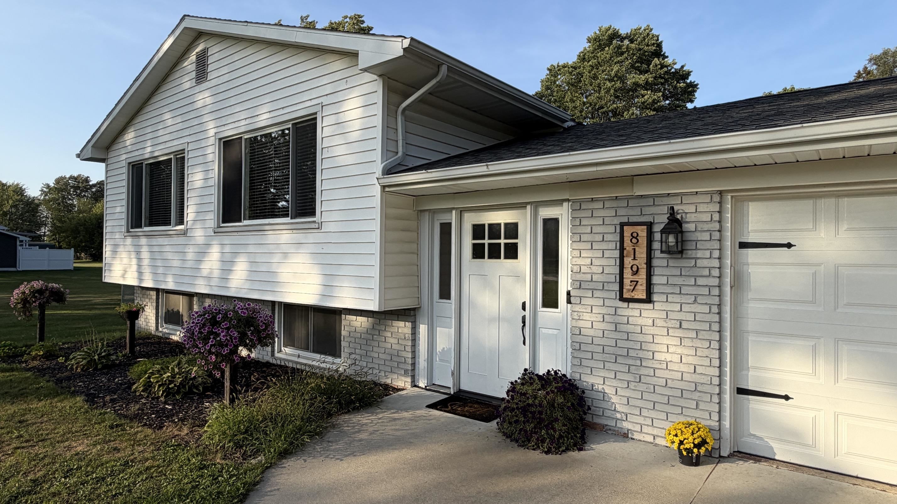 8197 S Federal Road Property Photo 1