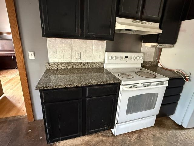 319 E Nelson Street Property Photo 14