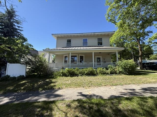 319 E Nelson Street Property Photo 28