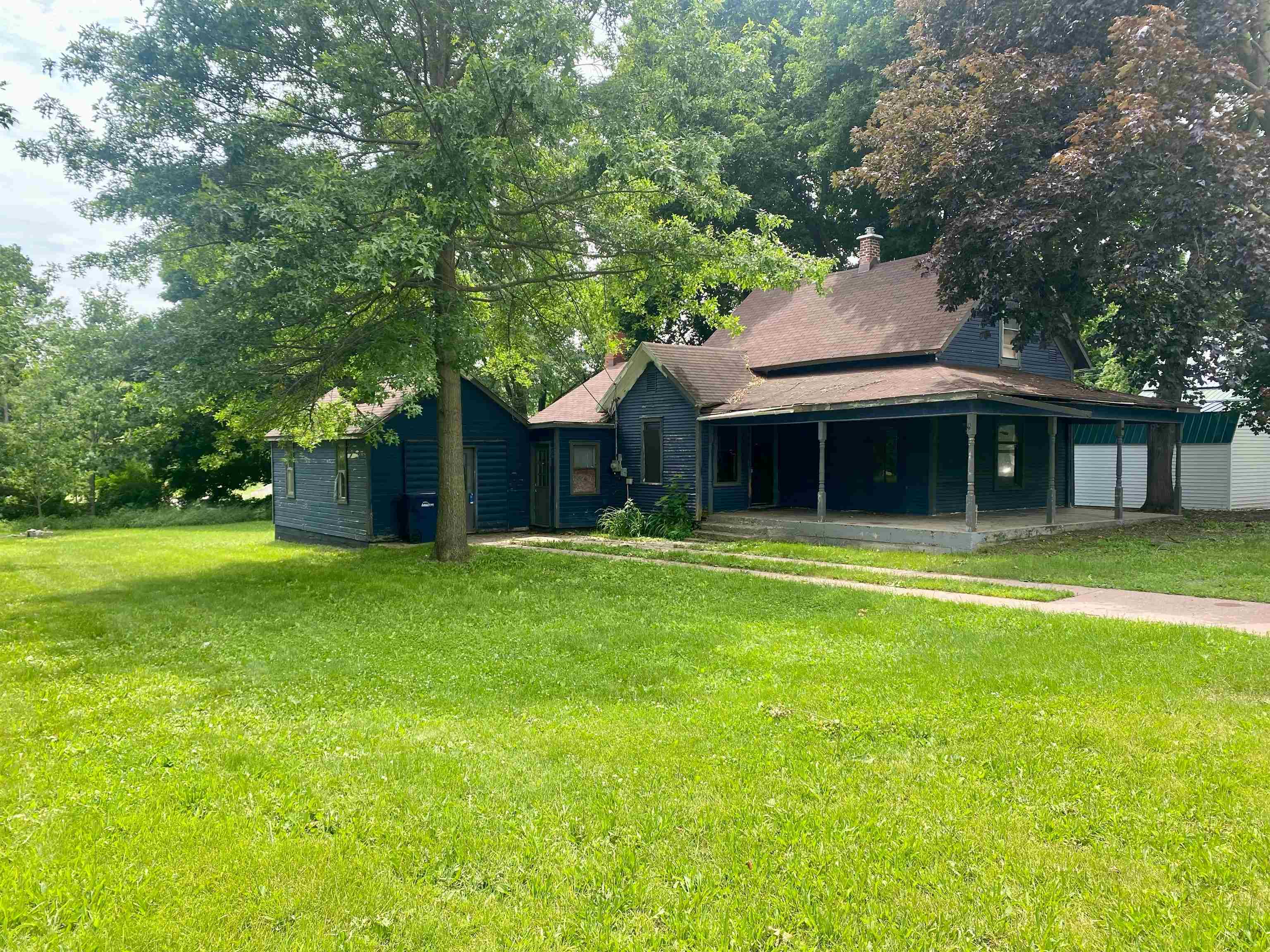 416 E Maple Street