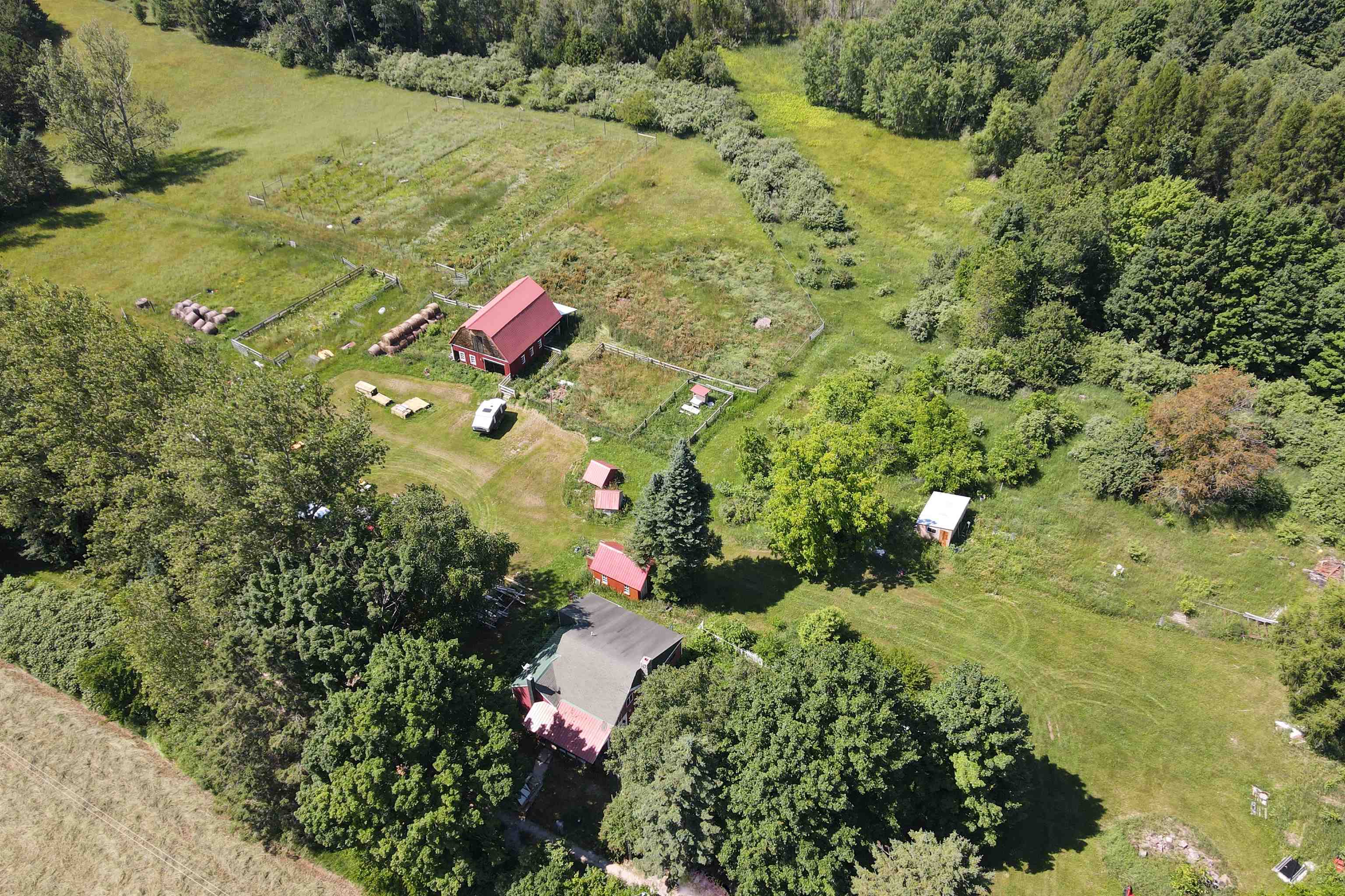 4626 S Center Highway Property Photo 2