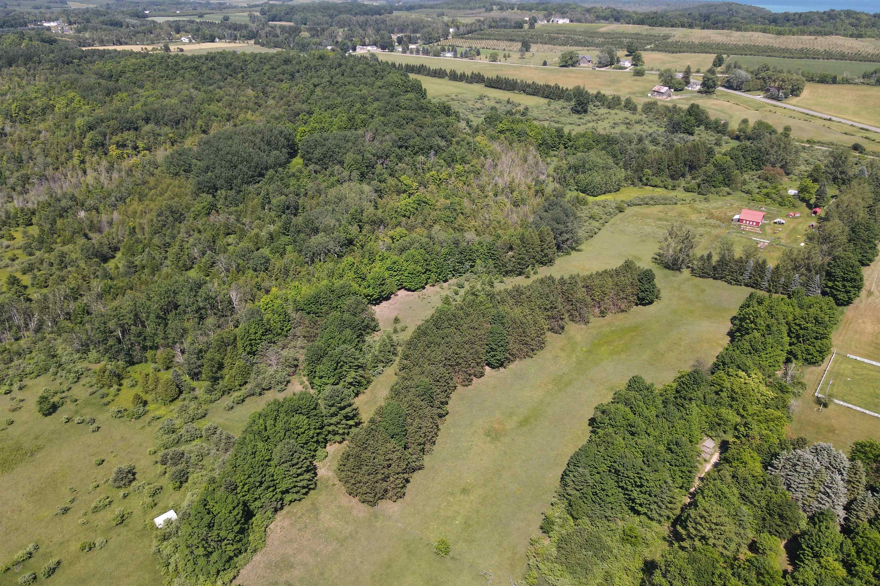4626 S Center Highway Property Photo 9