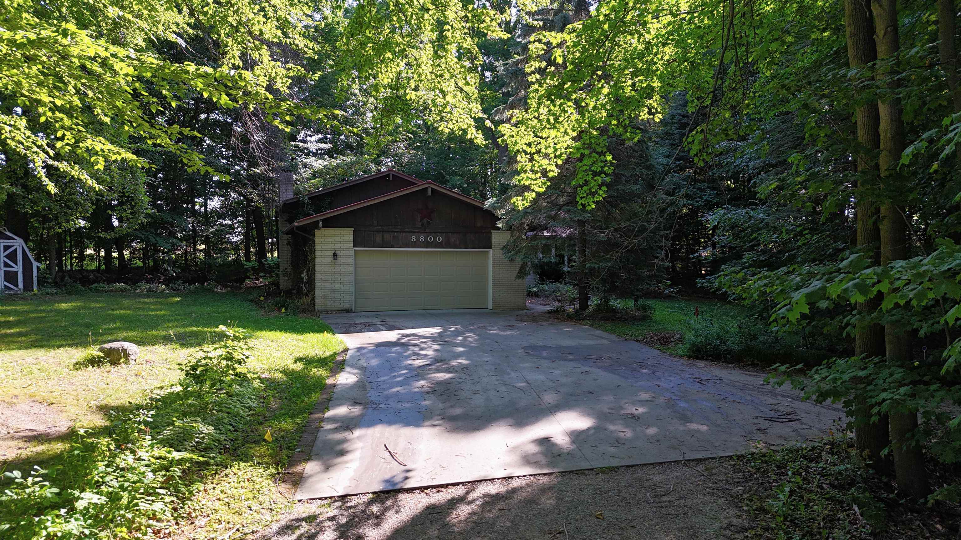 8800 Golfside Court Property Photo 1
