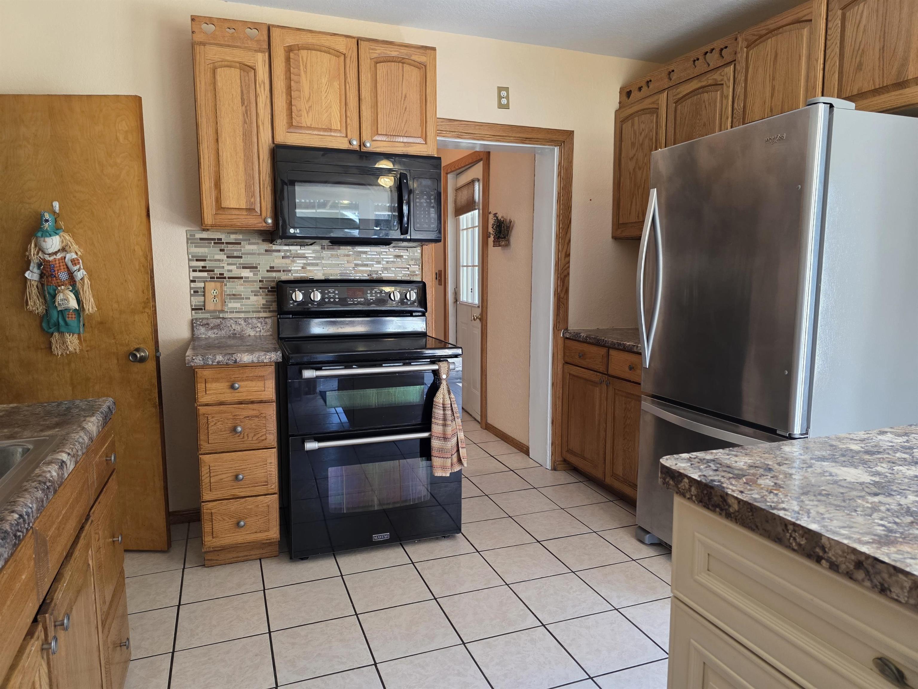 702 W Washington Property Photo 19