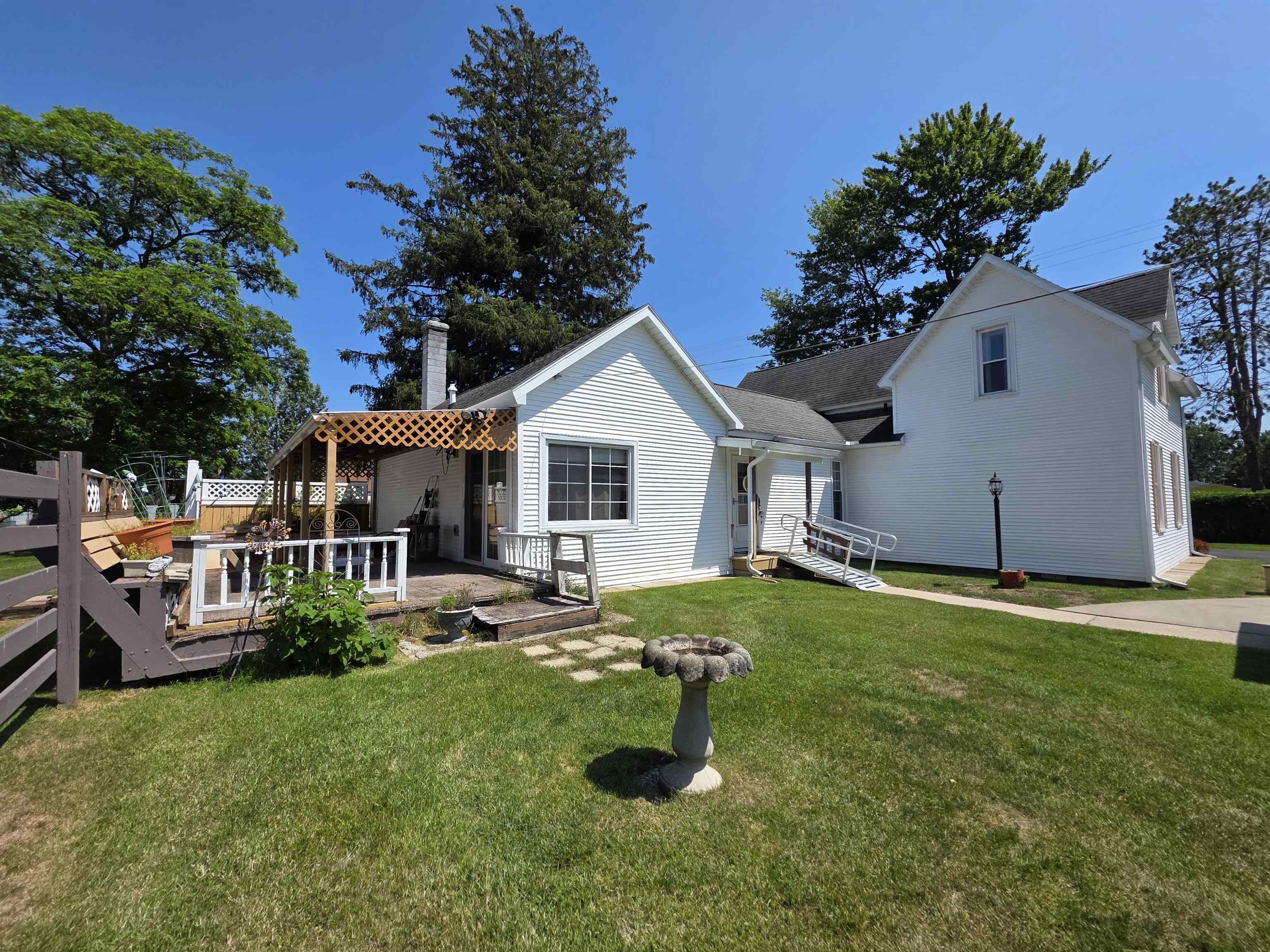 702 W Washington Property Photo 64