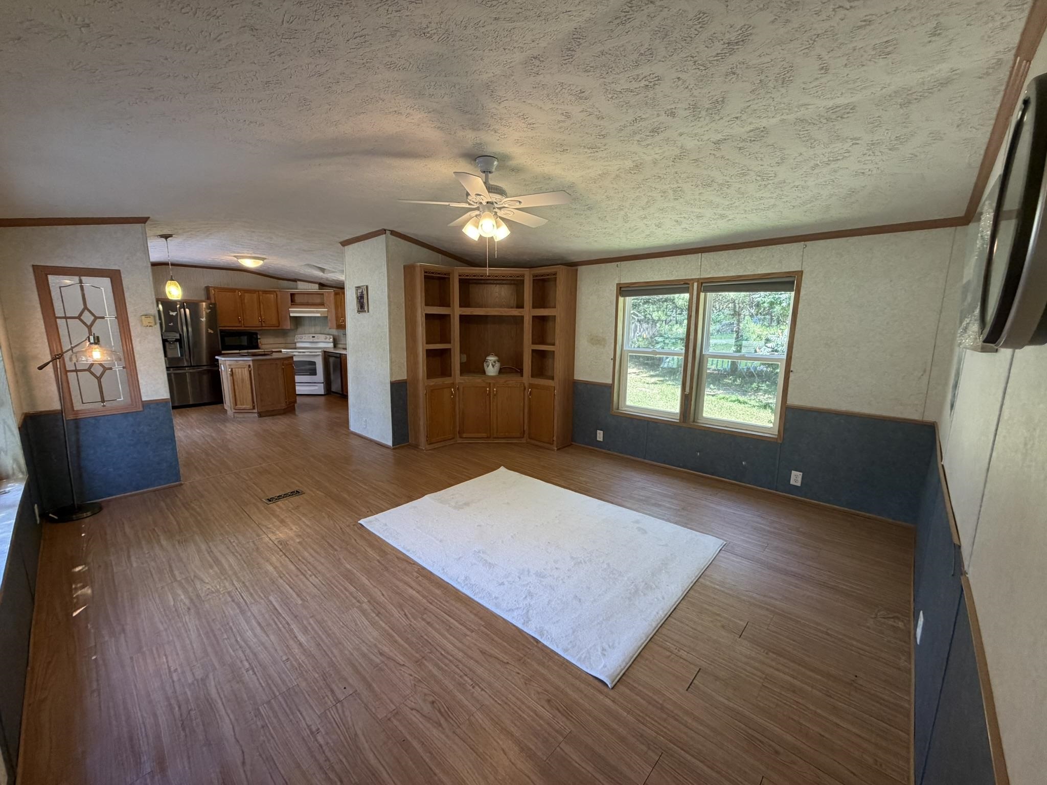 6280 W Broadway Street Property Photo 4