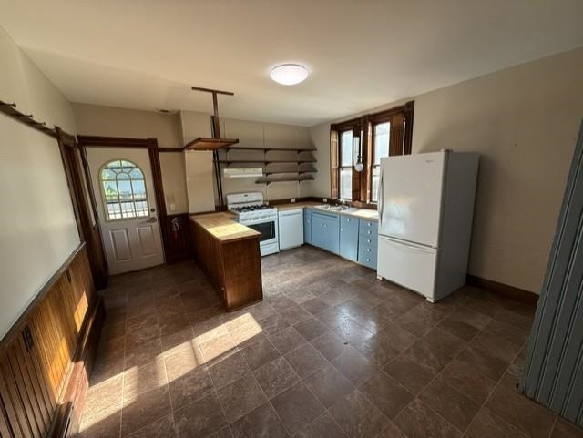 424 Center Street Property Photo 10