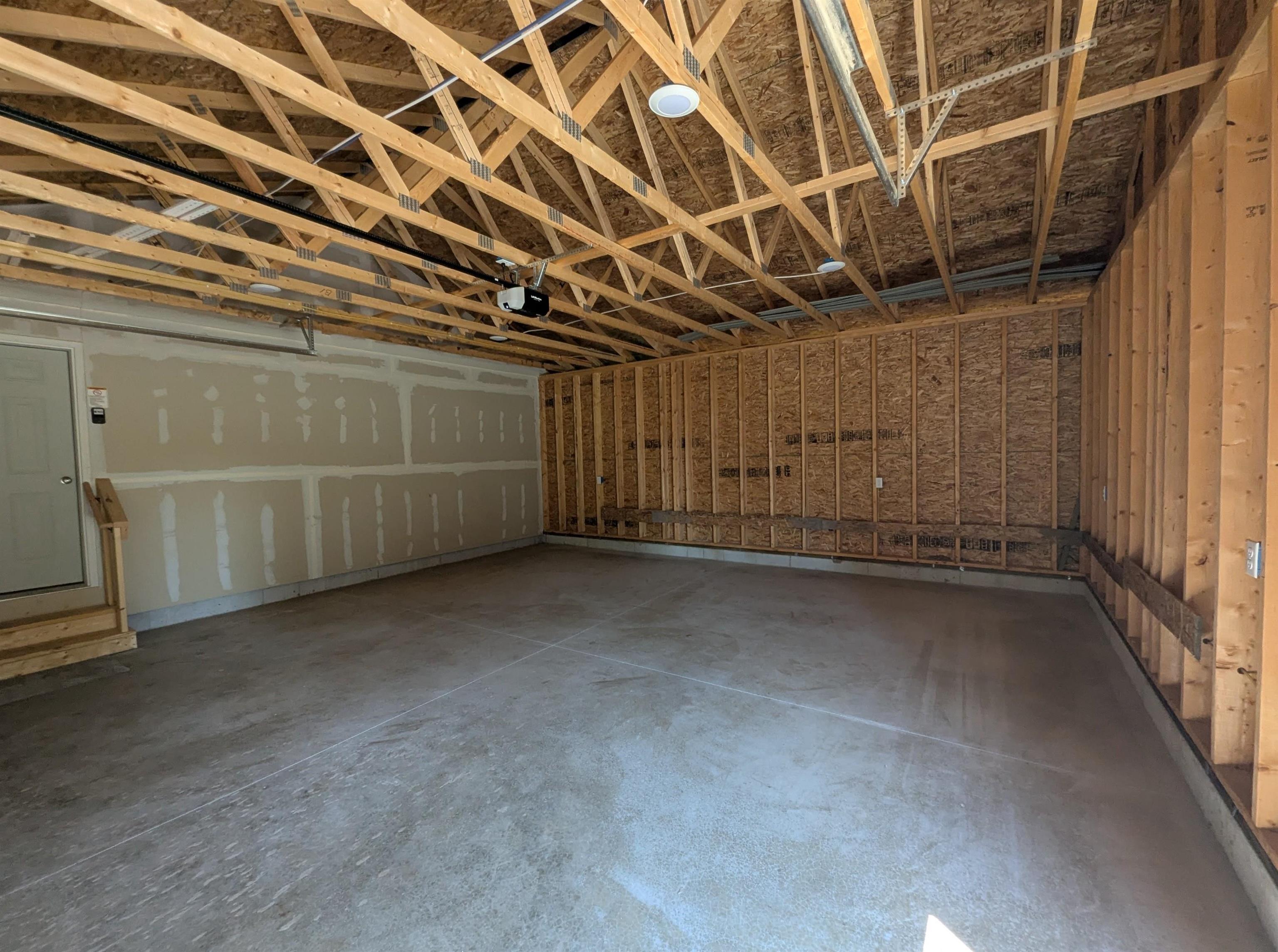 263 Stern Drive Property Photo 7