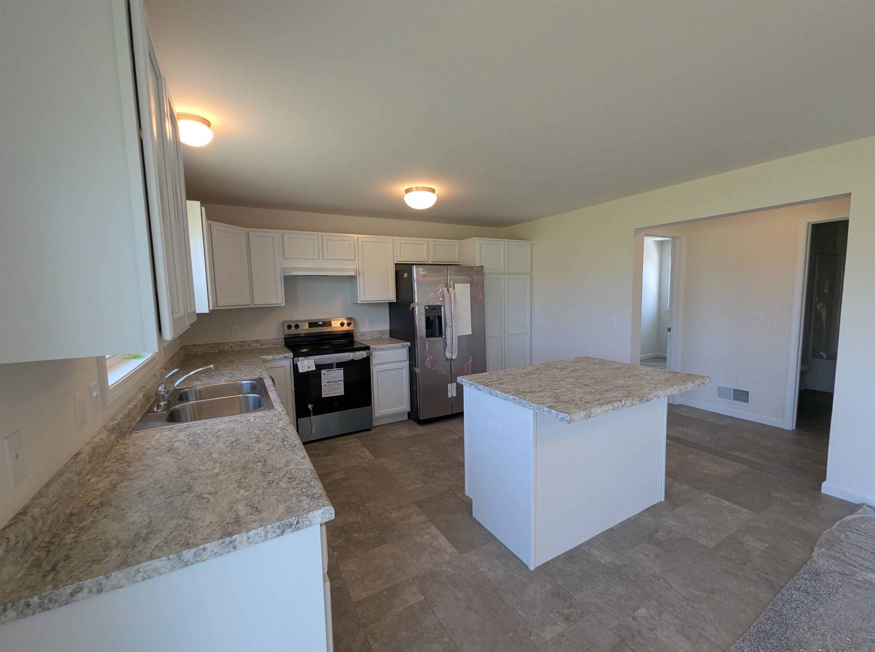 263 Stern Drive Property Photo 14
