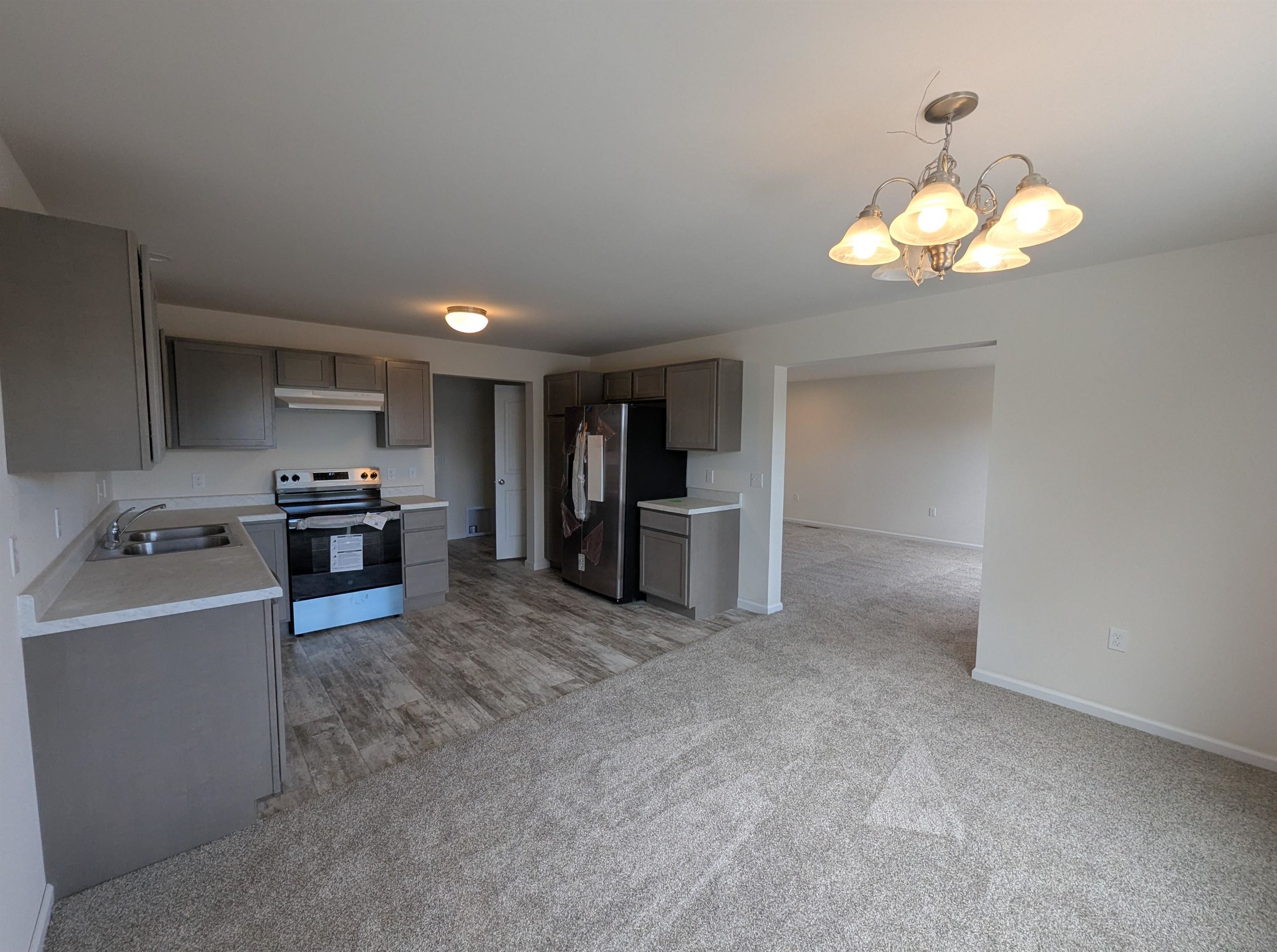 268 Stern Drive Property Photo 8