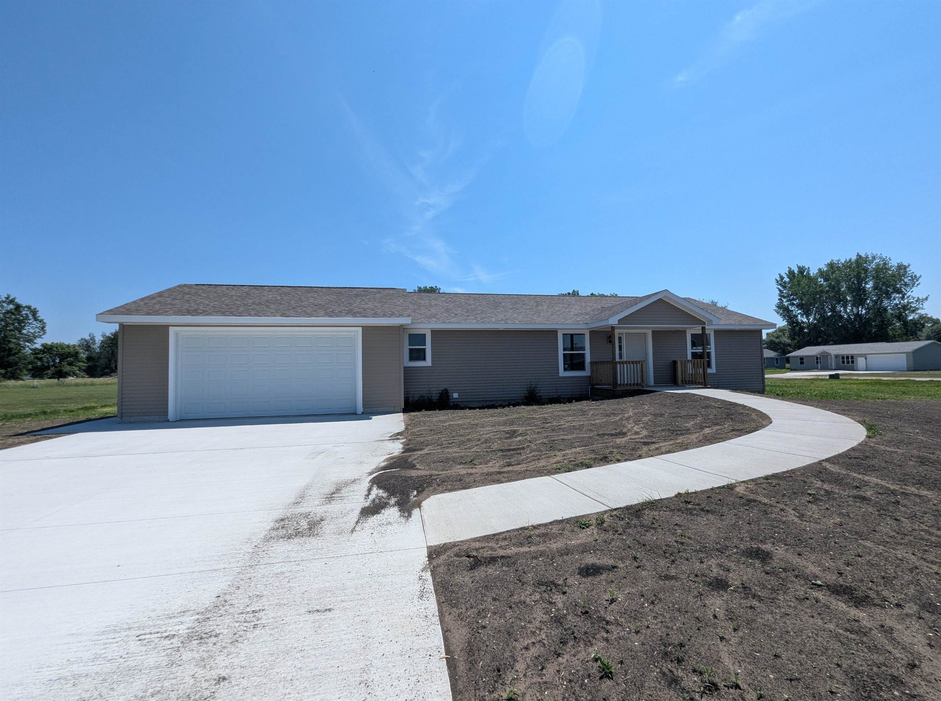 257 Stern Drive Property Photo 3