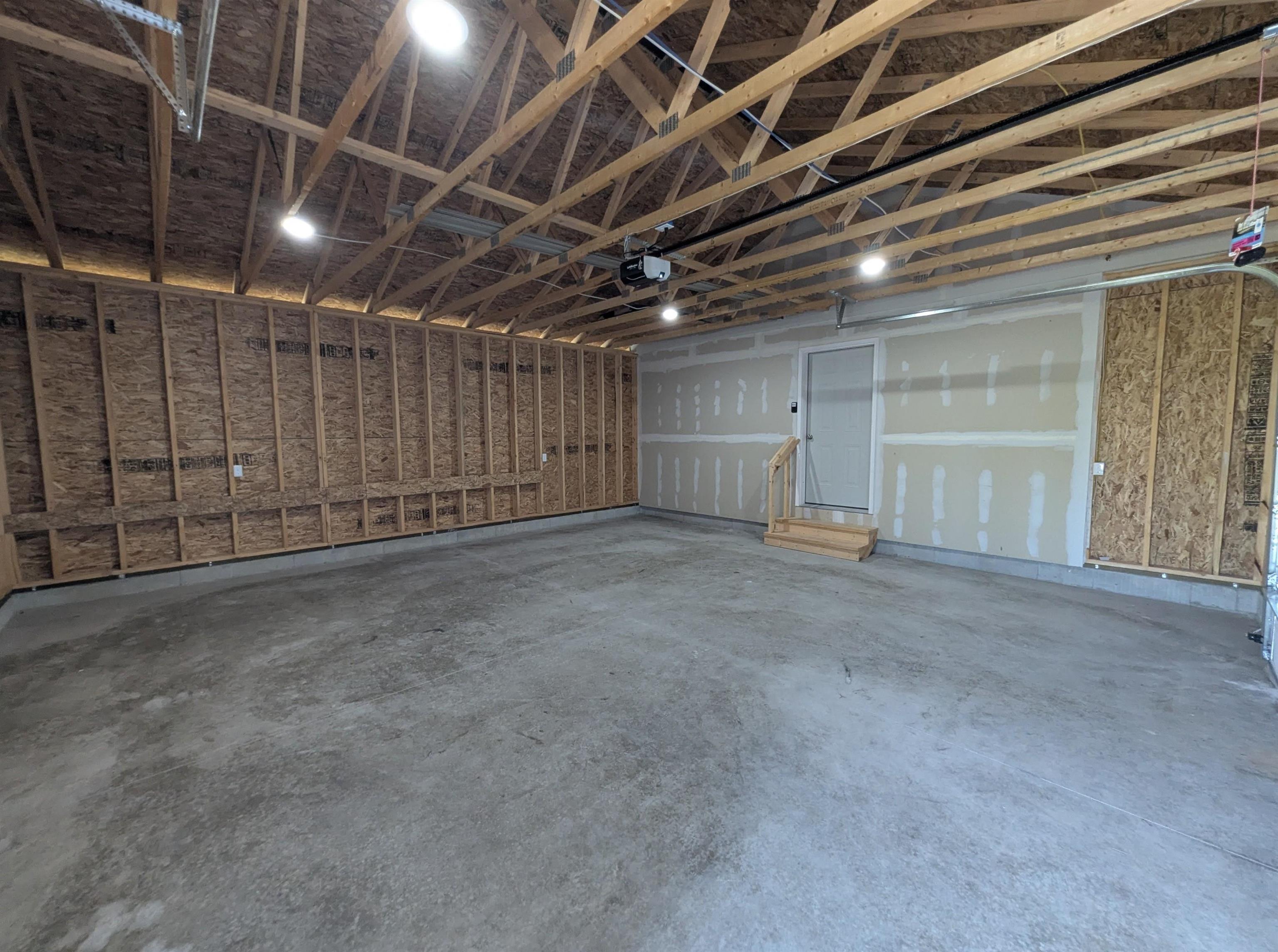 257 Stern Drive Property Photo 6