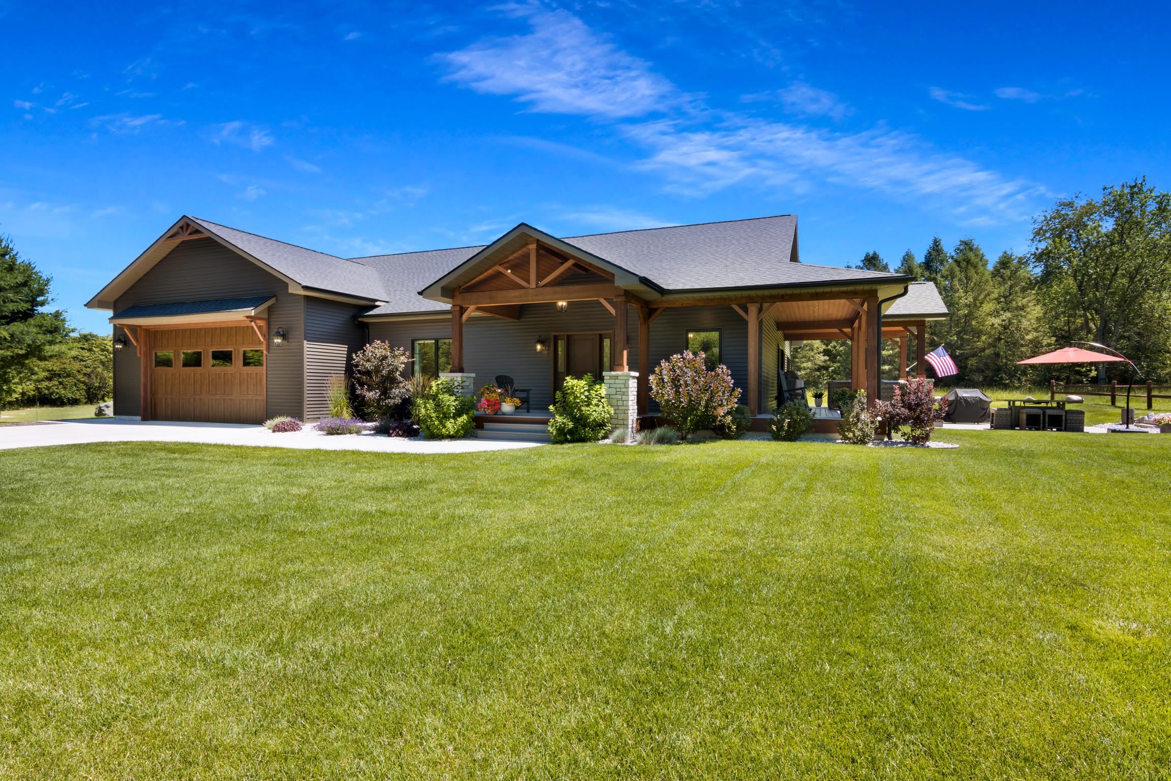 11215 Appleridge Trail Property Photo 1