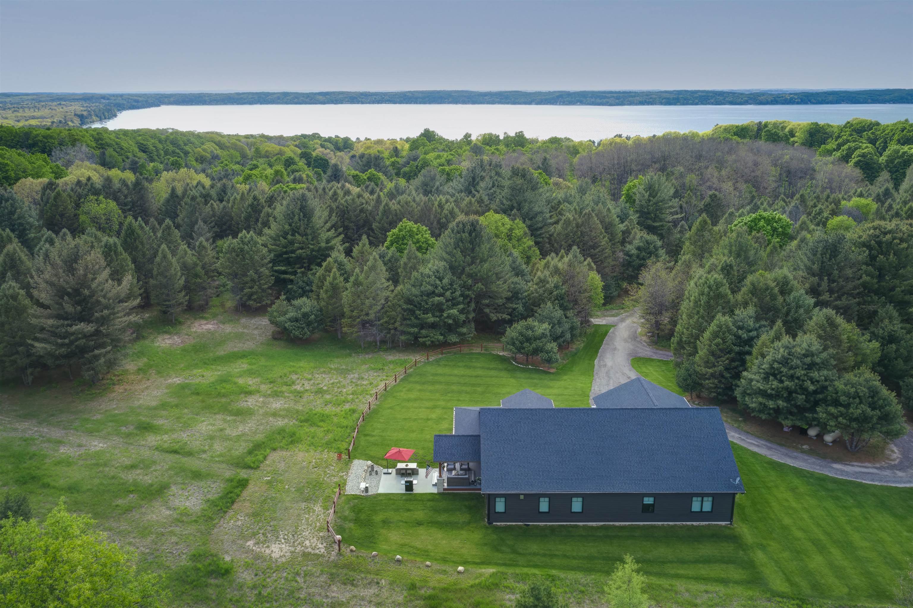11215 Appleridge Trail Property Photo 3