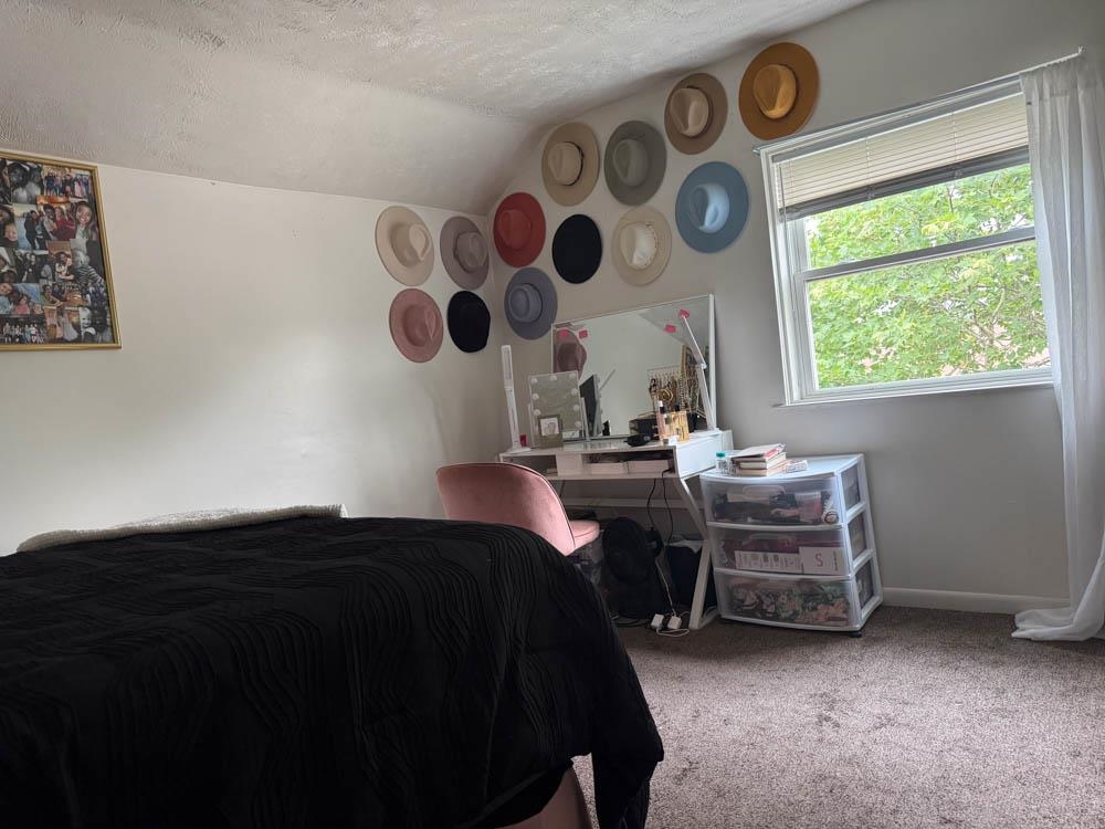 122 E River Street Property Photo 11