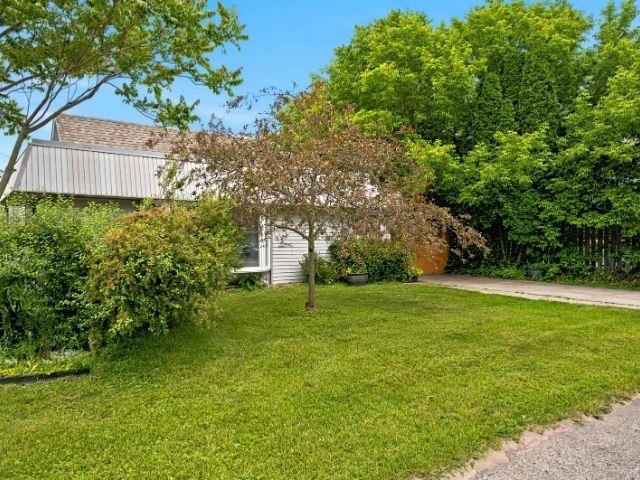 143 S Benzie Boulevard Property Photo 2