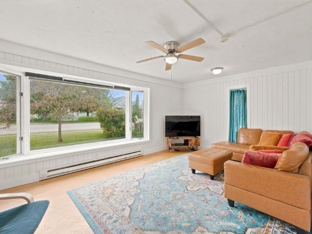 143 S Benzie Boulevard Property Photo 11