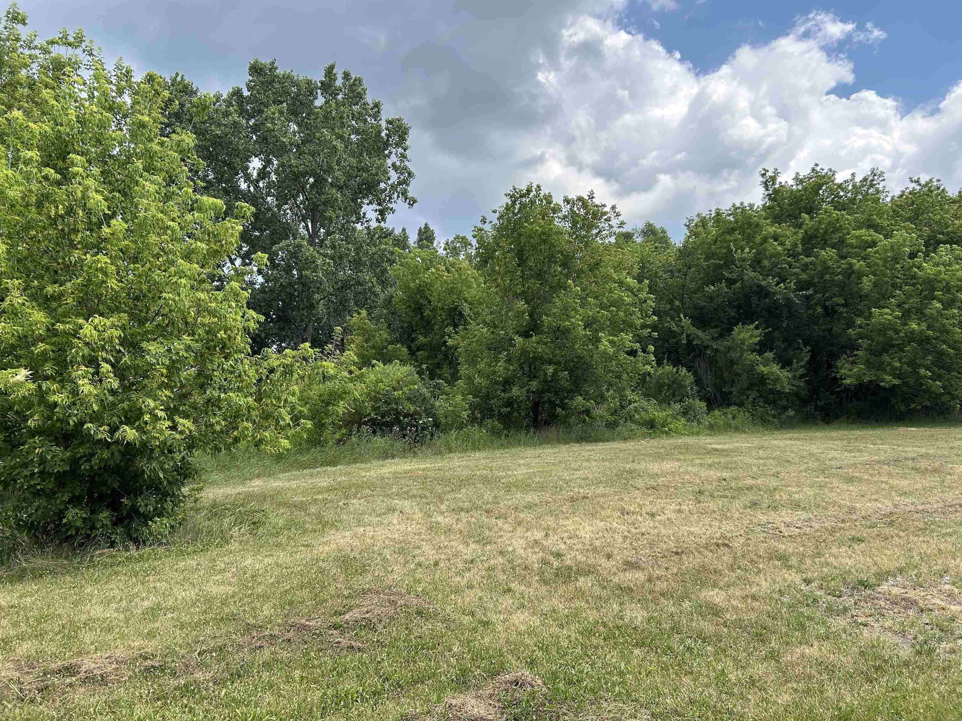 307 Red Maple Lane Property Photo 4