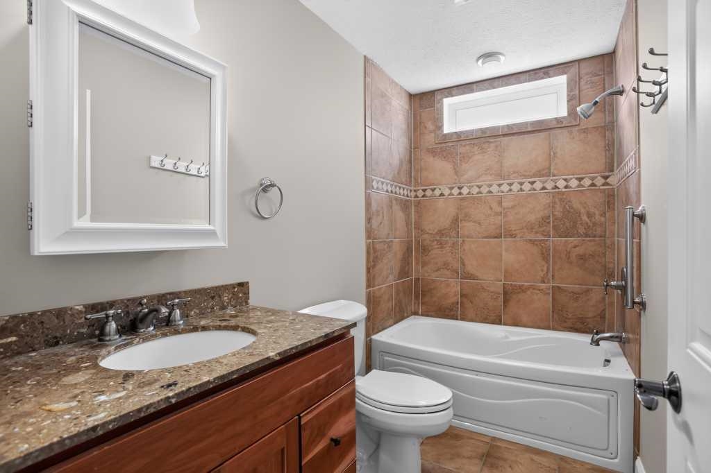4865 Black Bear Drive Property Photo 20