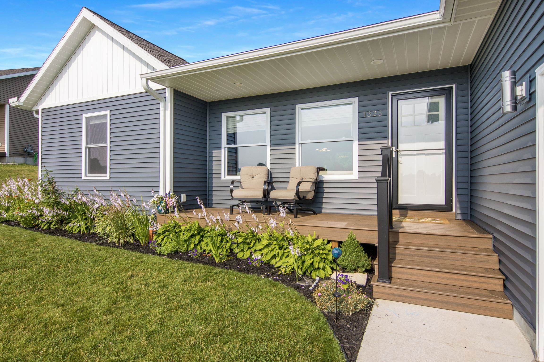 1325 Umber Drive Property Photo 1