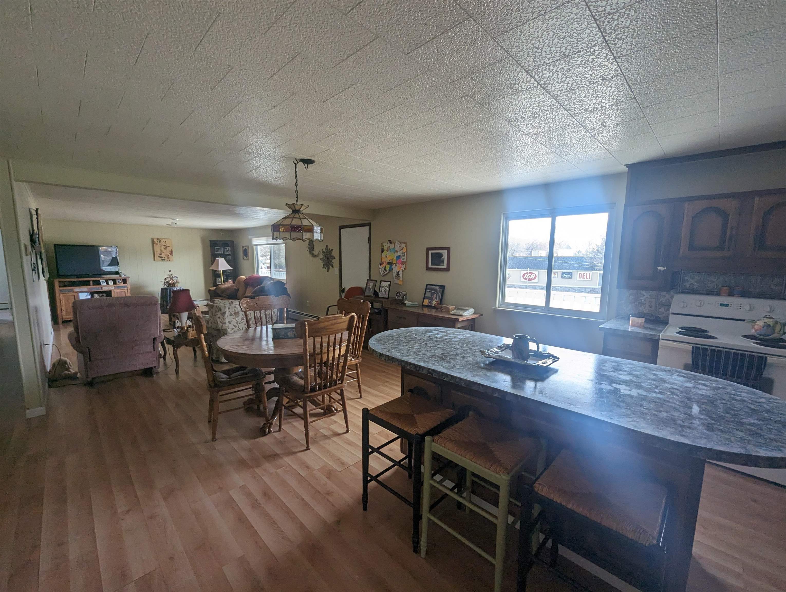 211 E Huron Road Property Photo 30