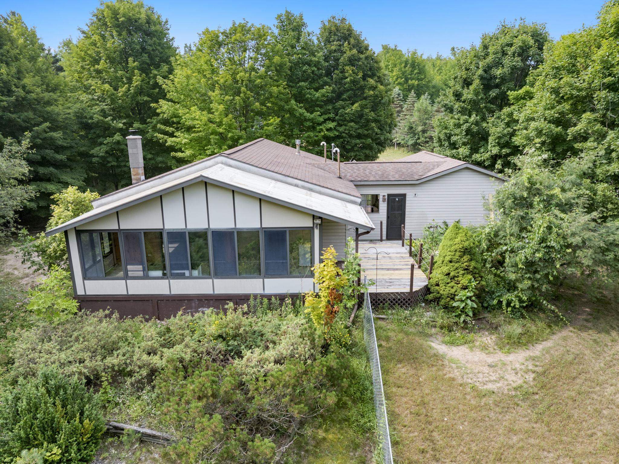 7788 Love Road Property Photo 2