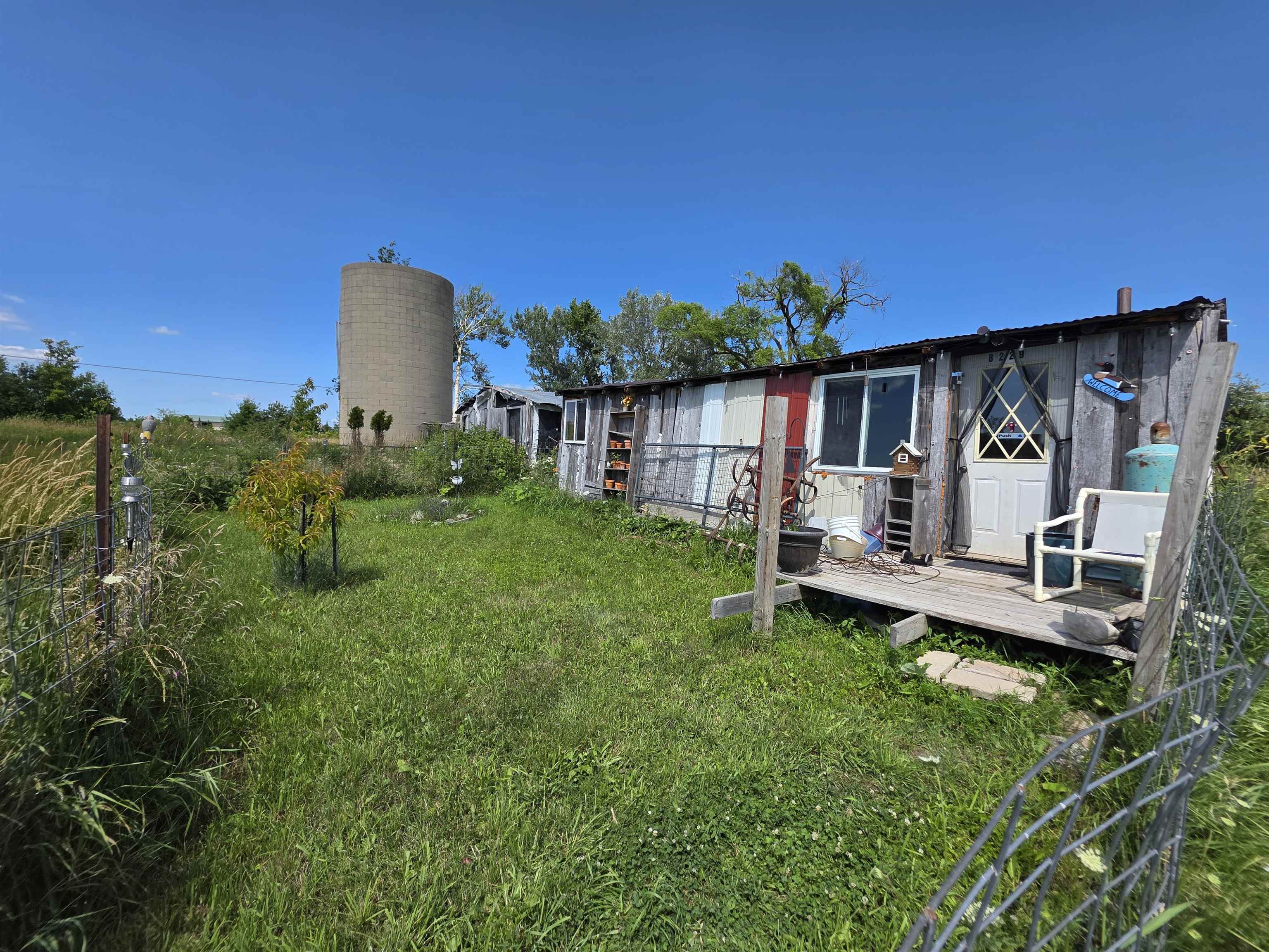 8229 Curtis Road Property Photo 5