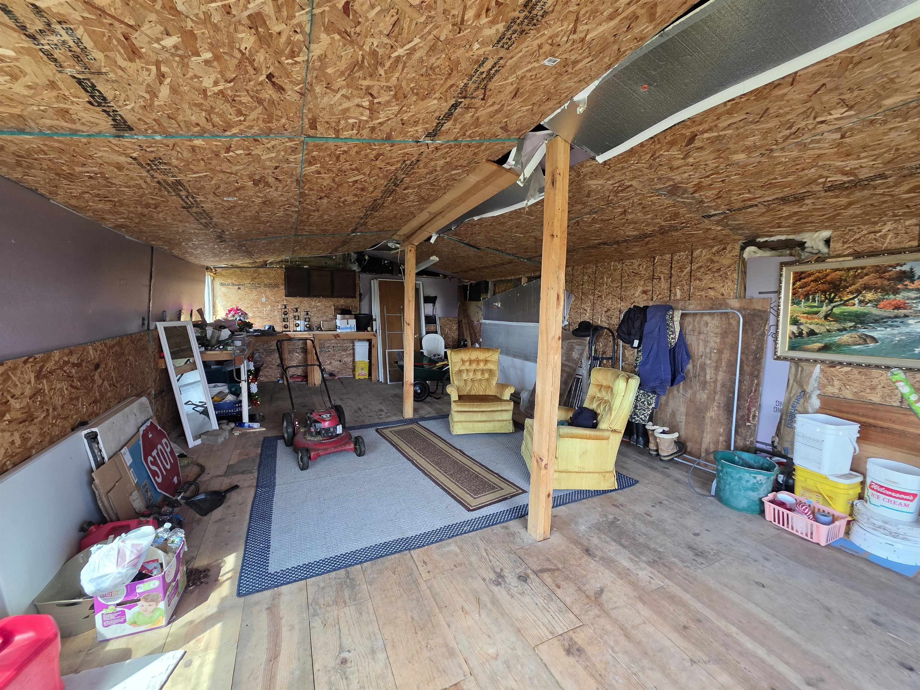 8229 Curtis Road Property Photo 6