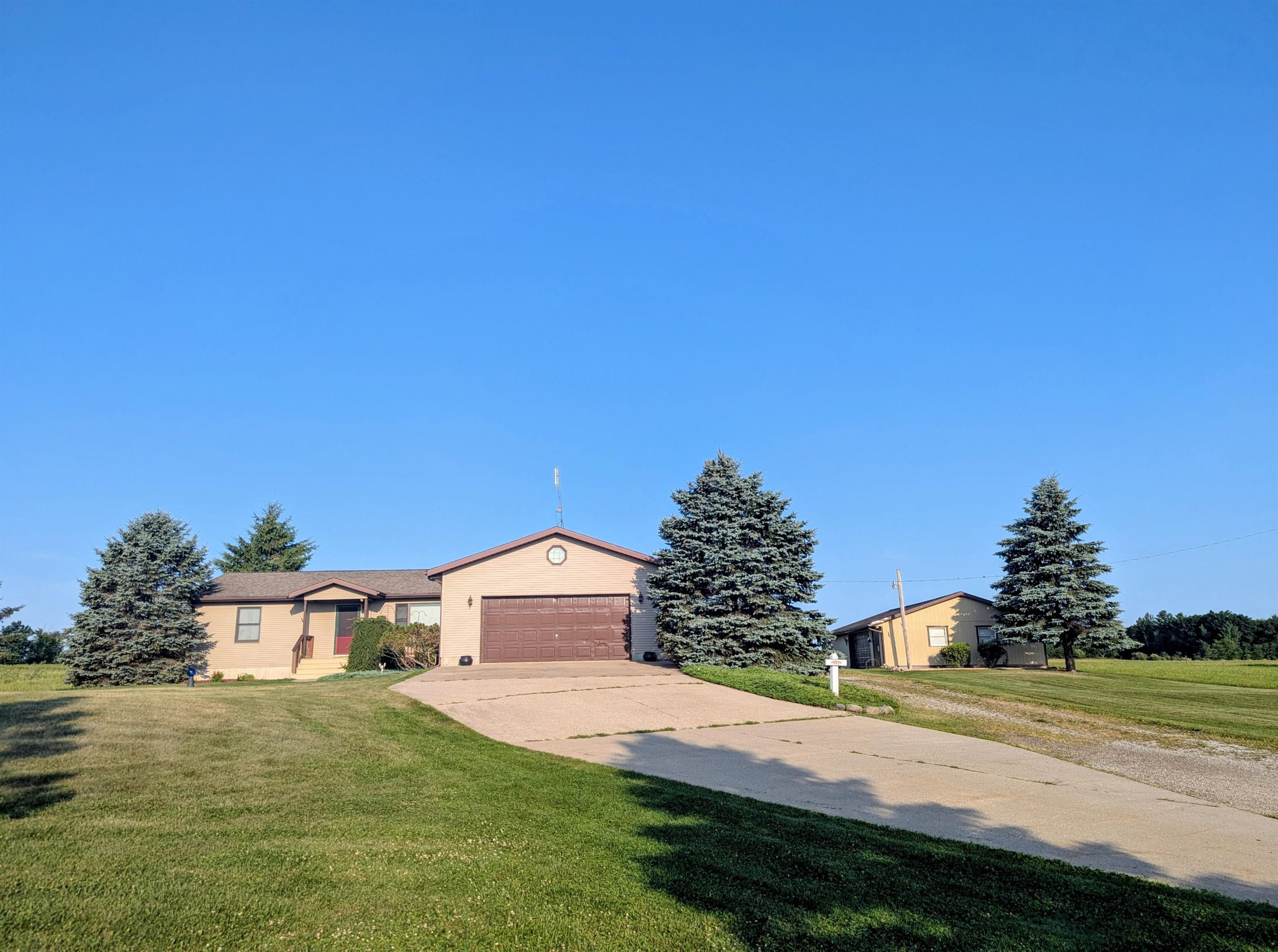 1177 Melita Road Property Photo 3