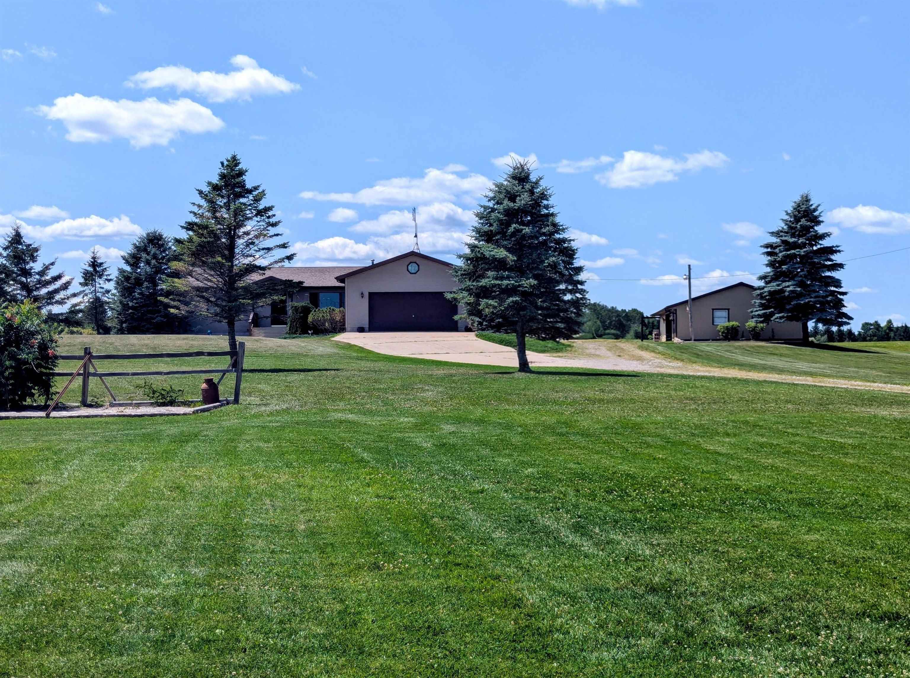 1177 Melita Road Property Photo 4