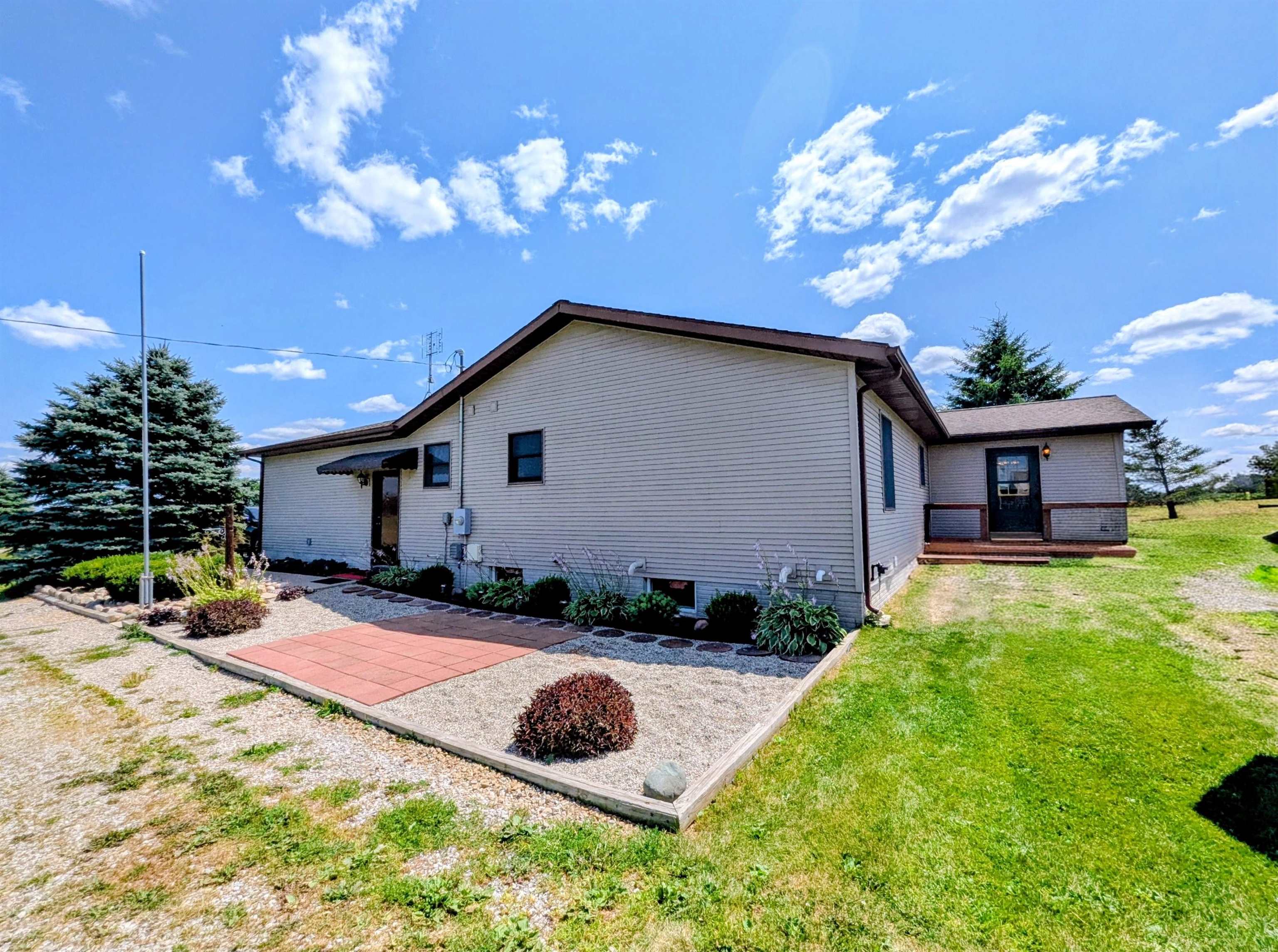 1177 Melita Road Property Photo 7