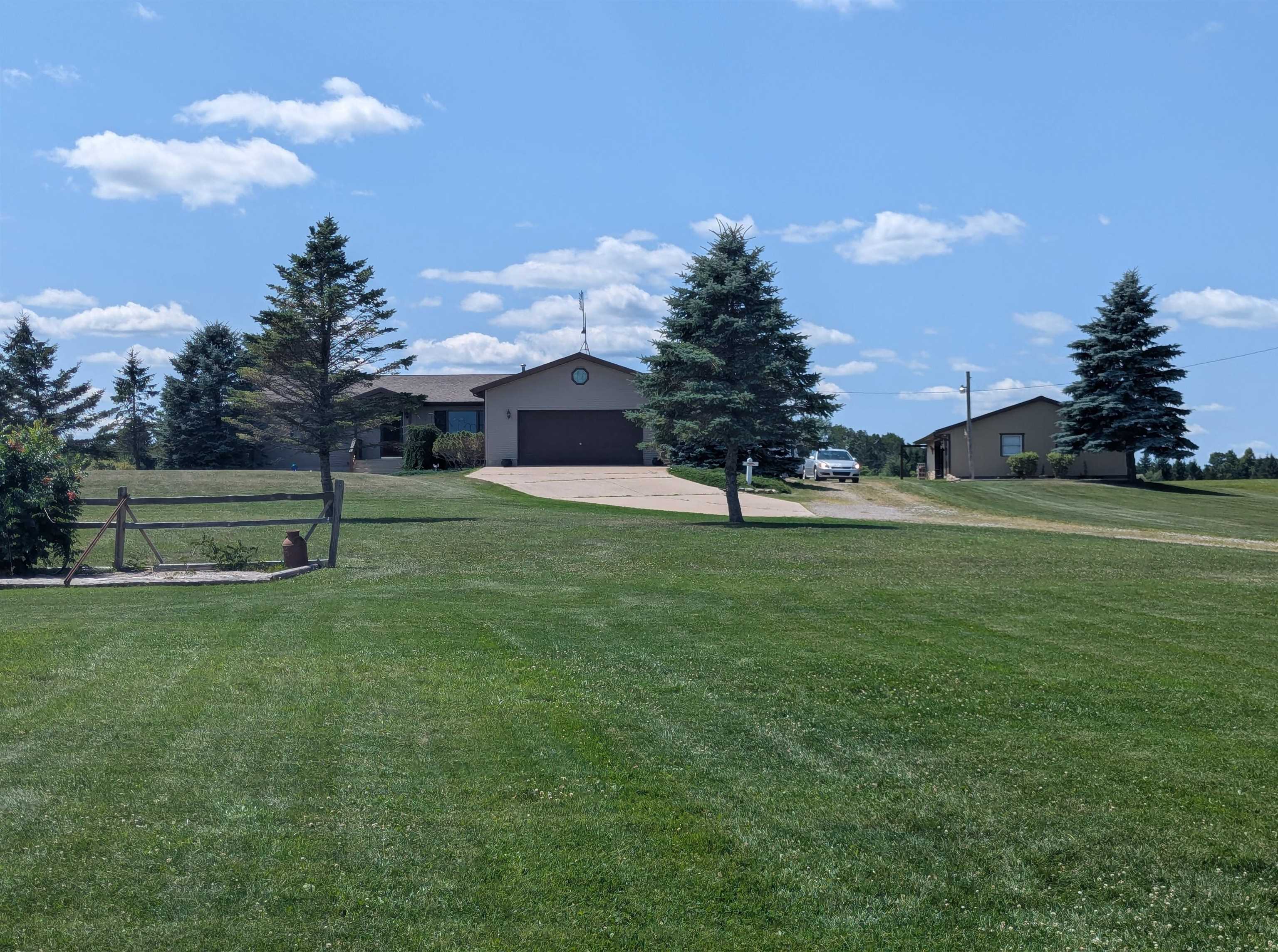 1177 Melita Road Property Photo 14