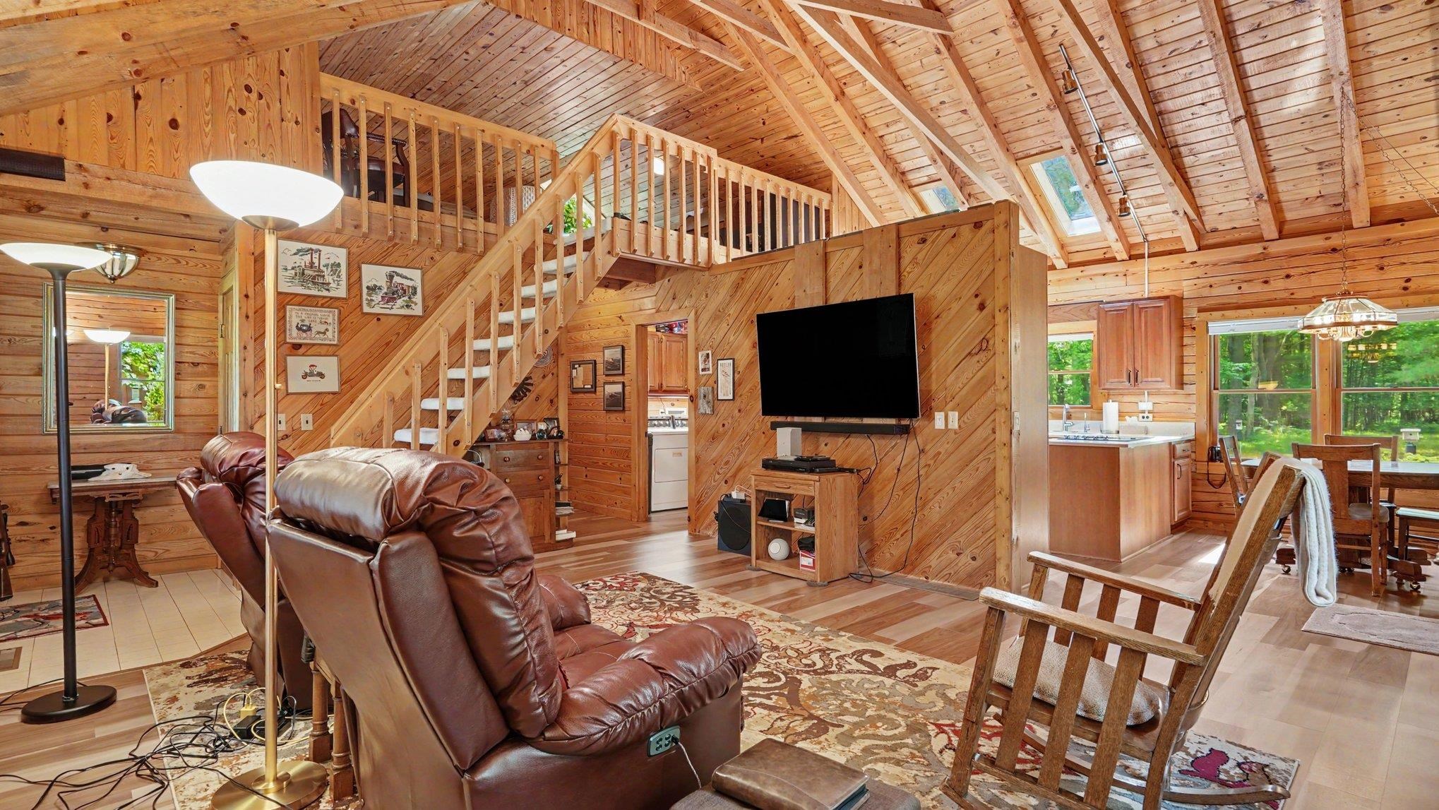5280 S East County Line Road Property Photo 10