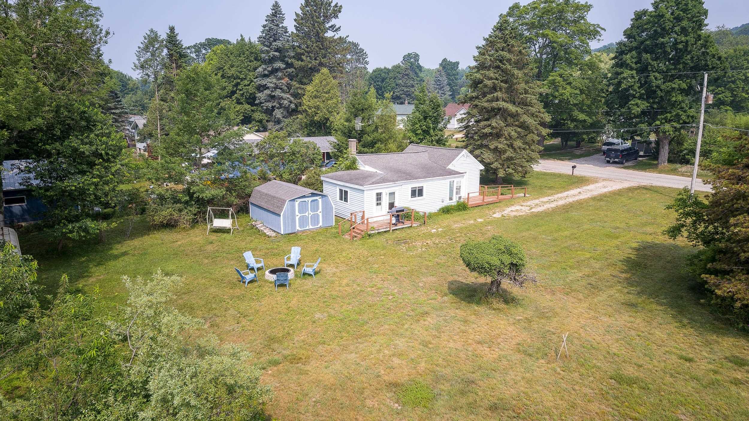 932 Elm Street Property Photo 1