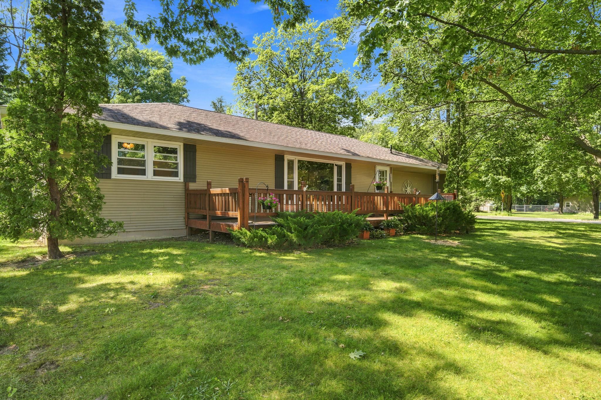 123 Alexander Street Property Photo 1