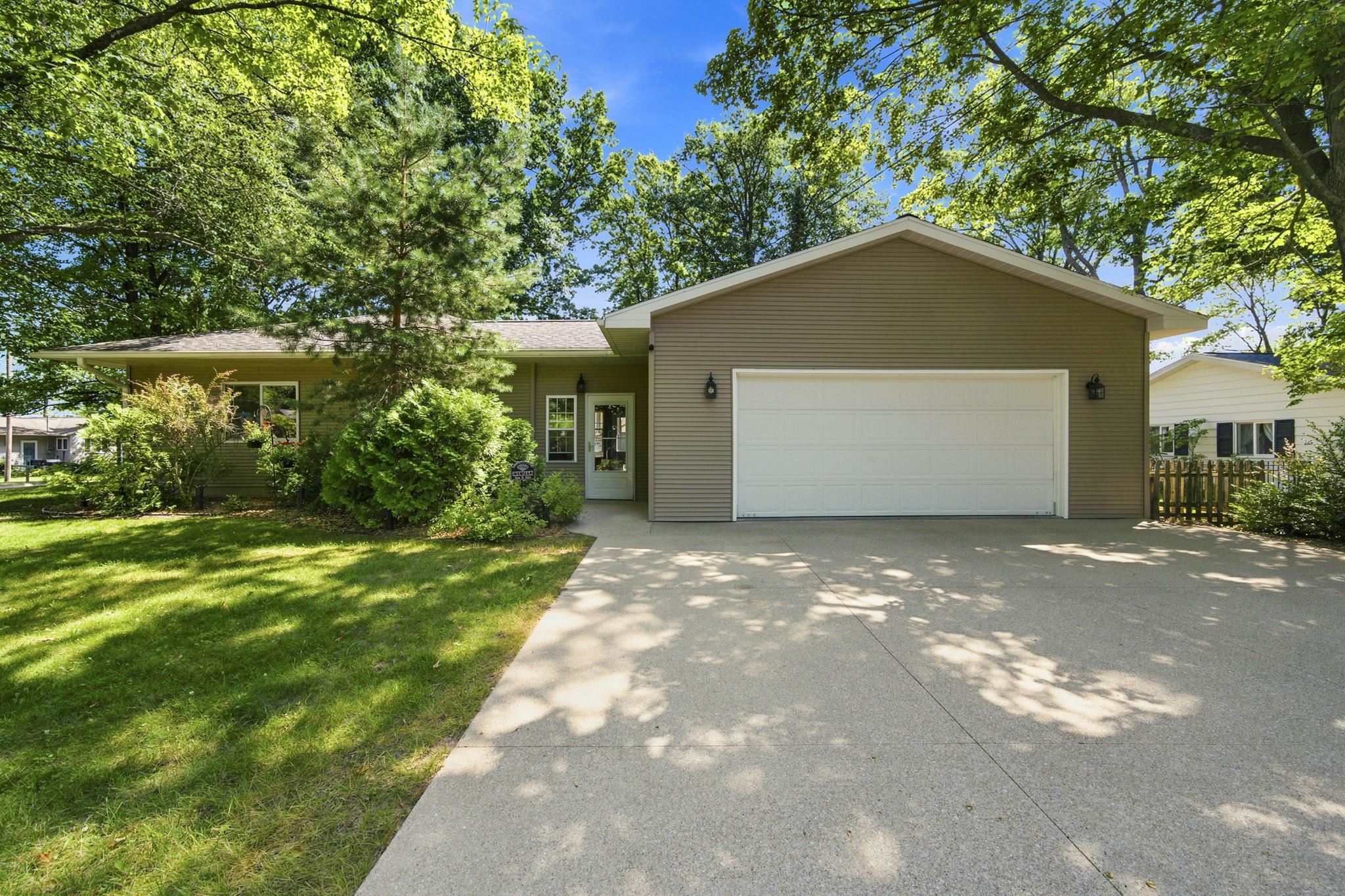 123 Alexander Street Property Photo 46