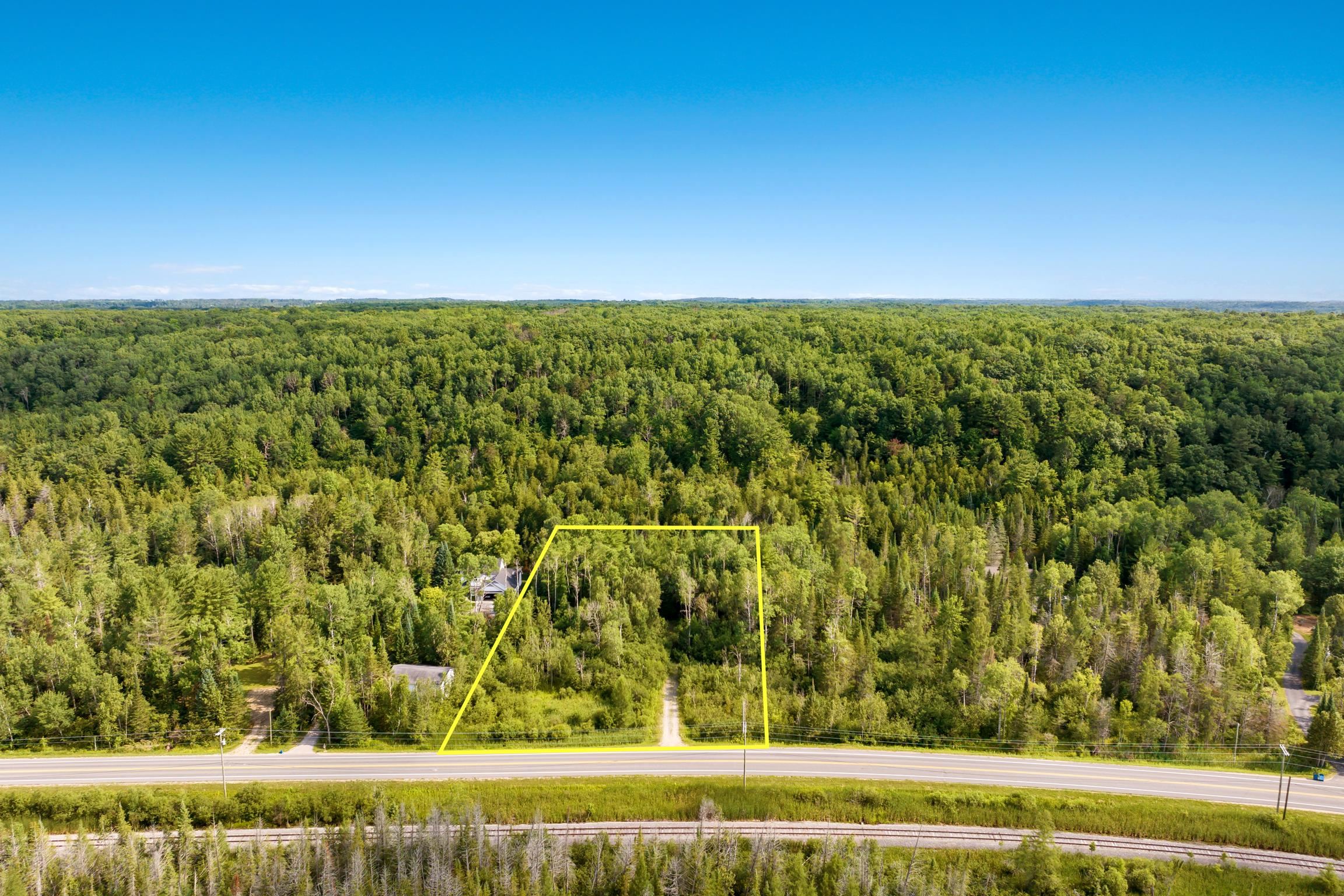 00 E River Road
