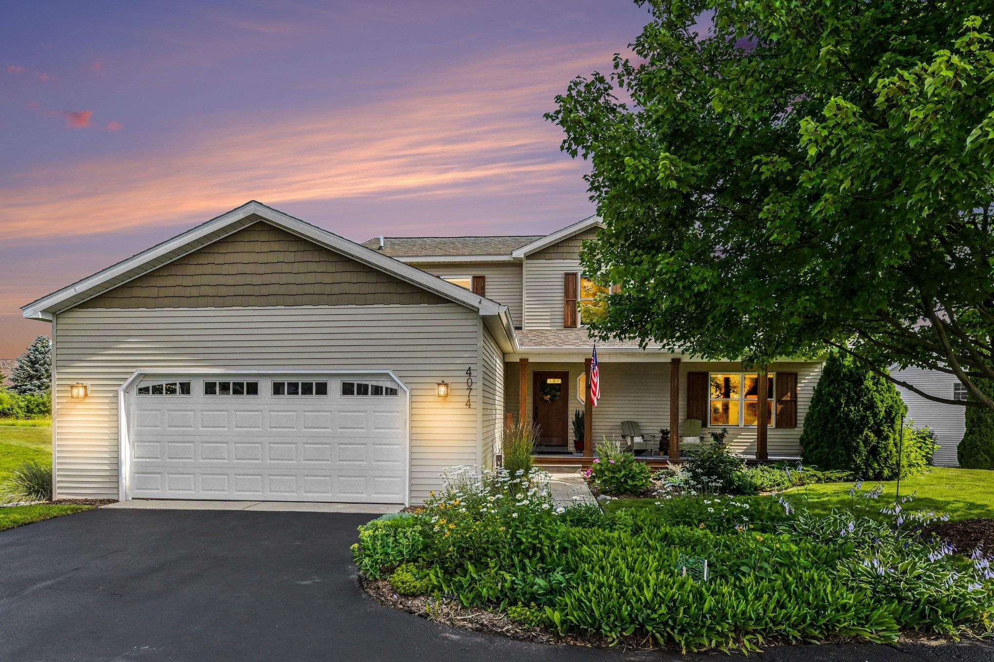 4074 Stoneridge Drive Property Photo 1