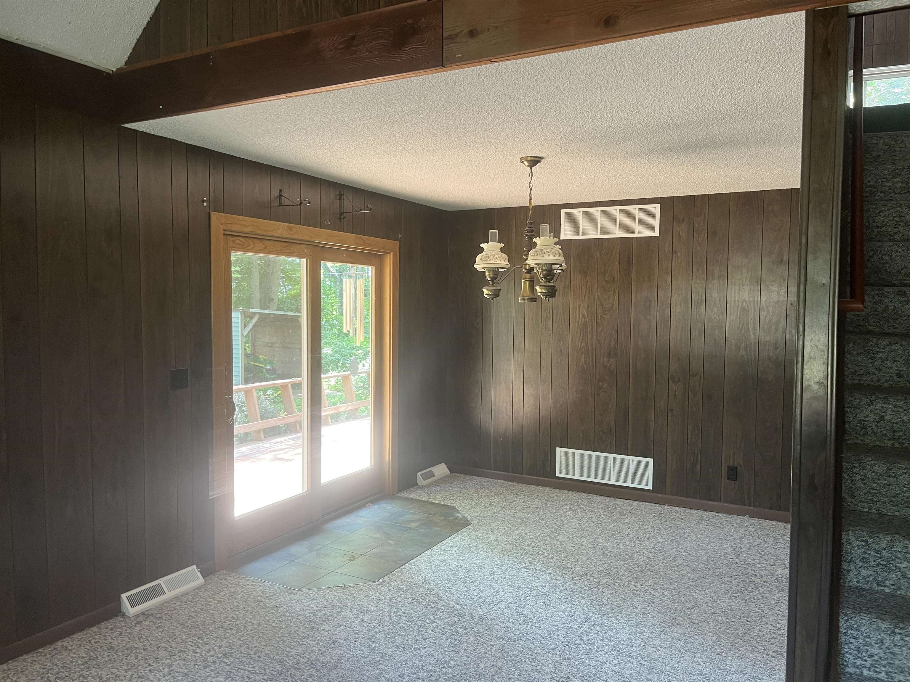 2354 E Huron Property Photo 8