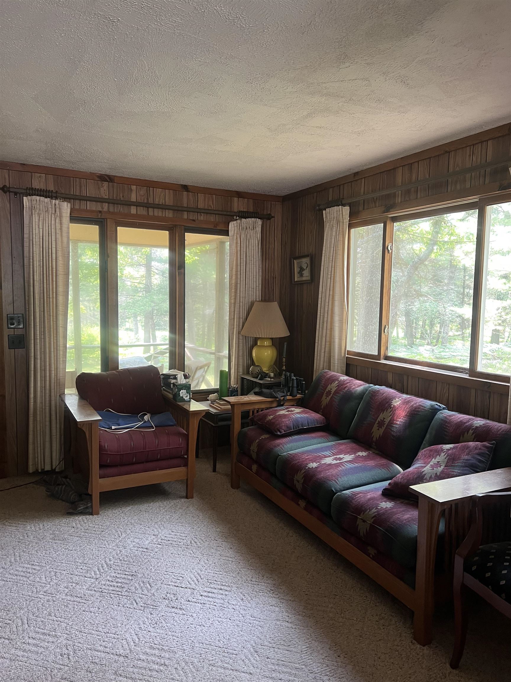 2323 Hummingbird Lane Property Photo 12