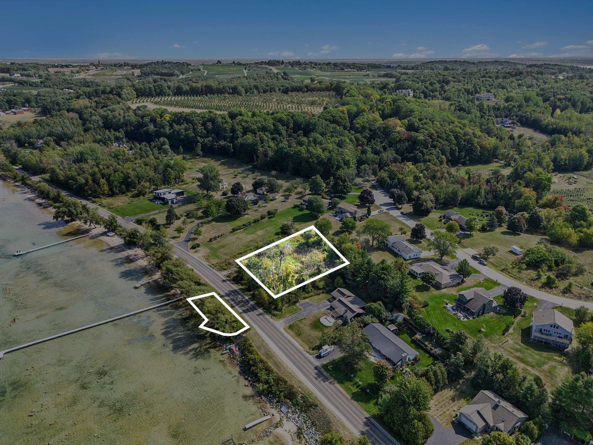 12016 Peninsula Drive Property Photo 2