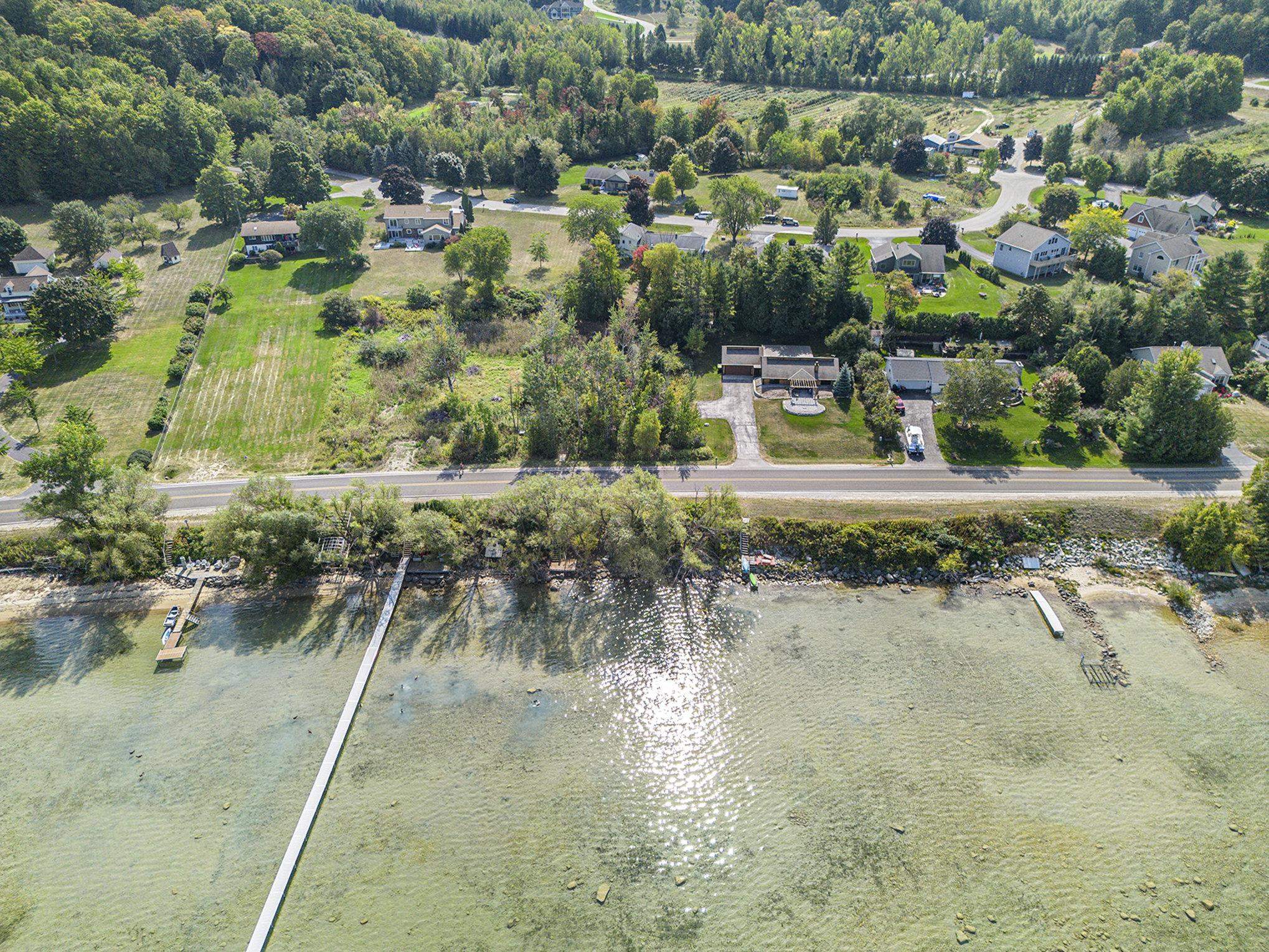 12016 Peninsula Drive Property Photo 6