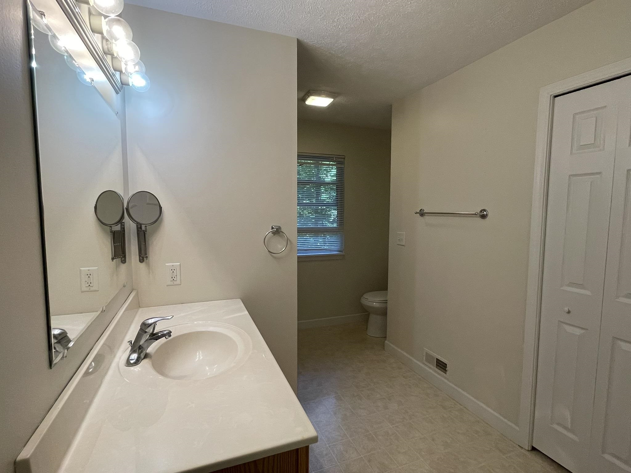 7430 River Street Property Photo 11