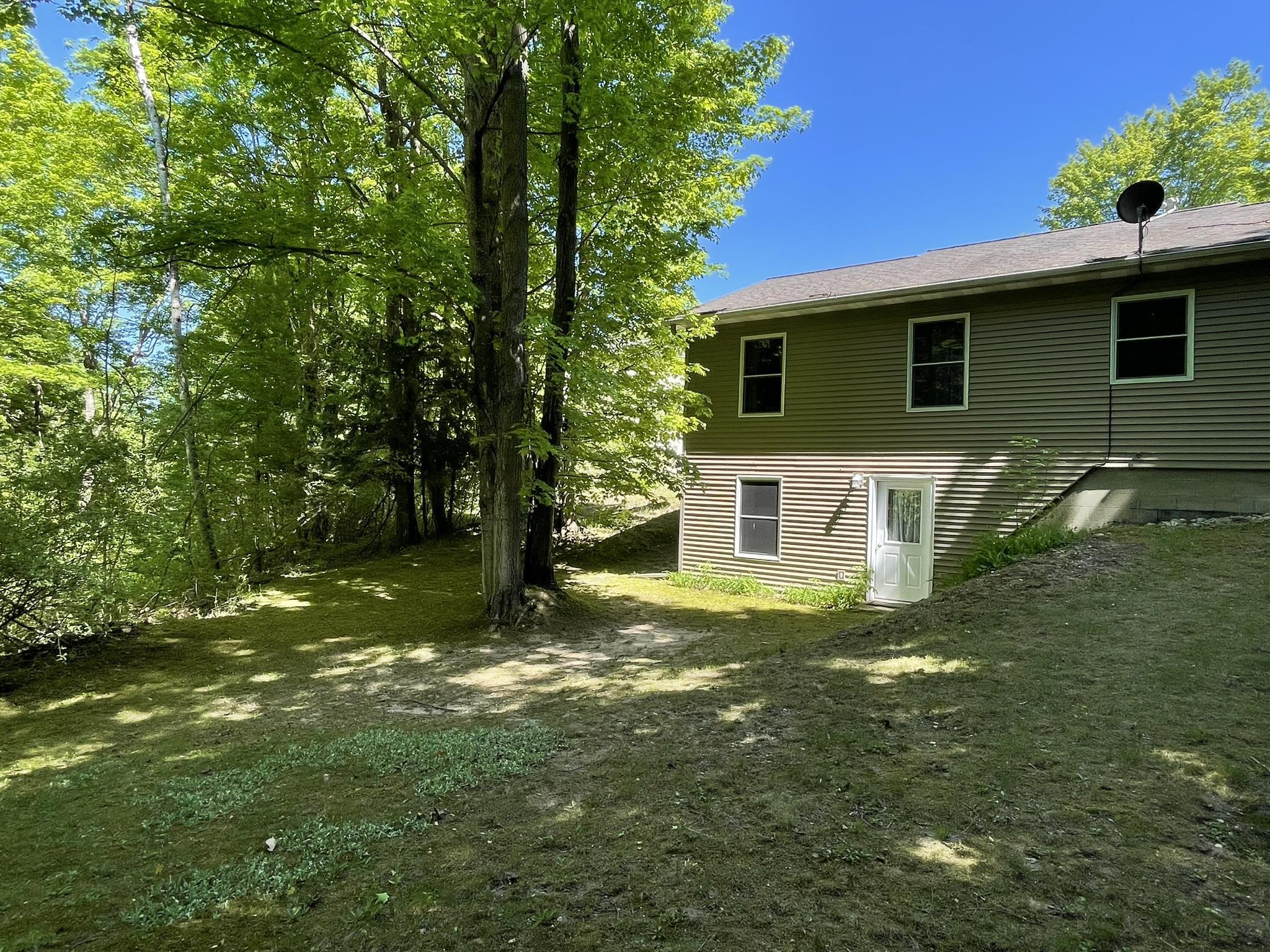 7430 River Street Property Photo 38