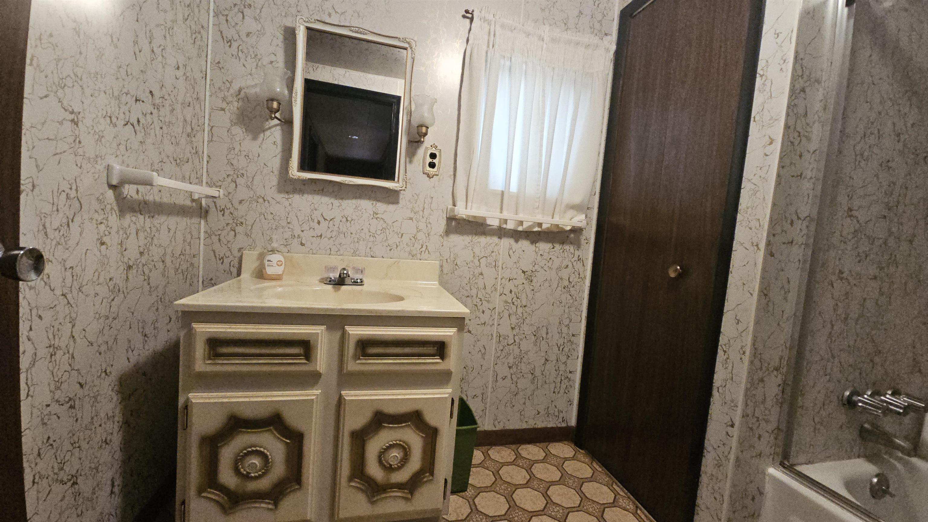 1908 Sanderson Property Photo 23