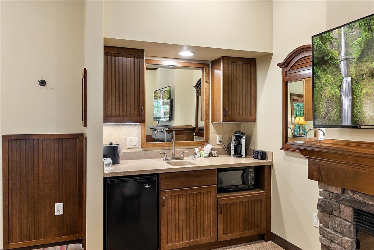 3943 N Skookum Road Property Photo 14